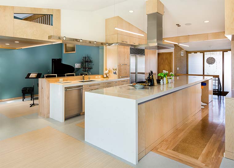 A midcentury modern kitchen in Johnston, Iowa remodeled by Silent Rivers receives national award