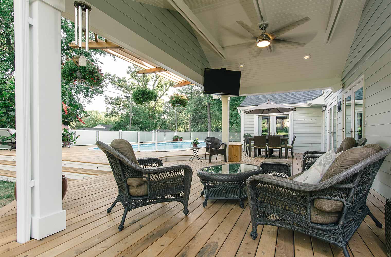 covered outdoor patio on midcentury ranch home in Des Moines, Iowa by remodeler Silent Rivers