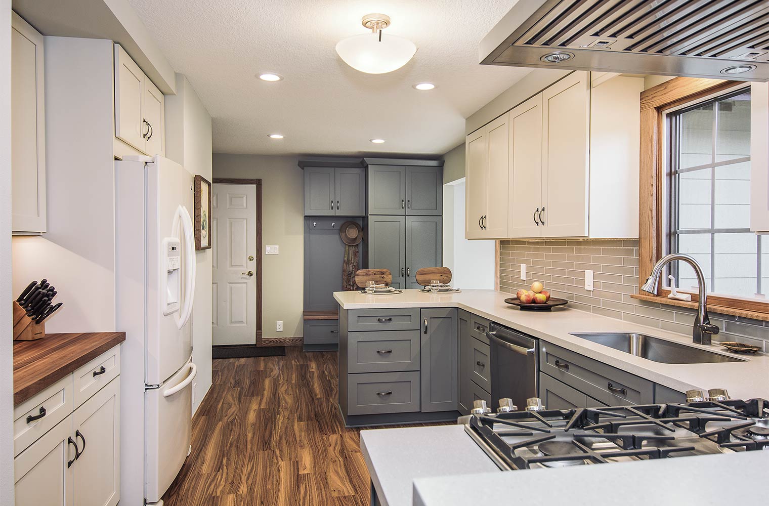 Renovating the Kitchen is the very first Home Renovation idea.