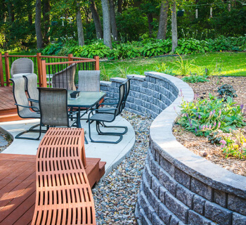 A Home Renovation Naturally Expands to the Outdoors