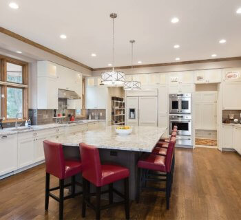 Spacious Clive Kitchen Revamp with Lots of Functional Accessories